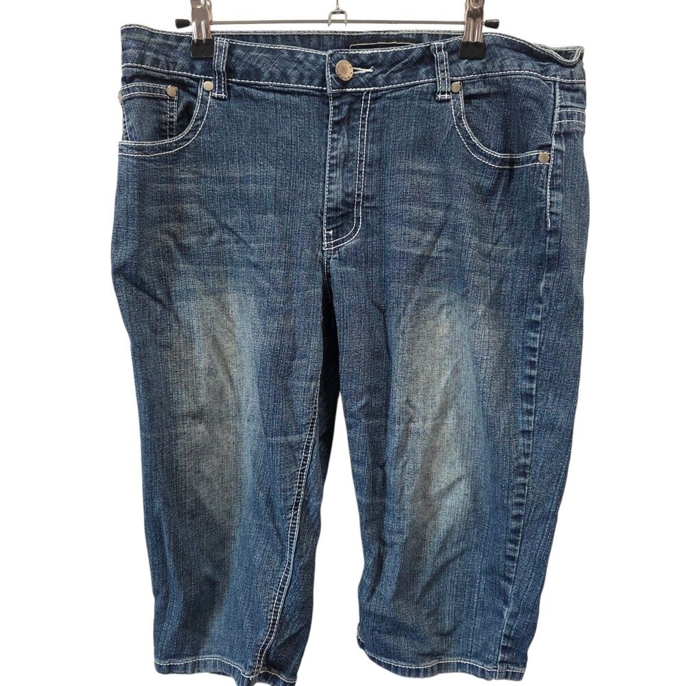 Cato‎ Denim Capri Jeans Womens Size 14 Embellished Flap Pocket Stretch Blue